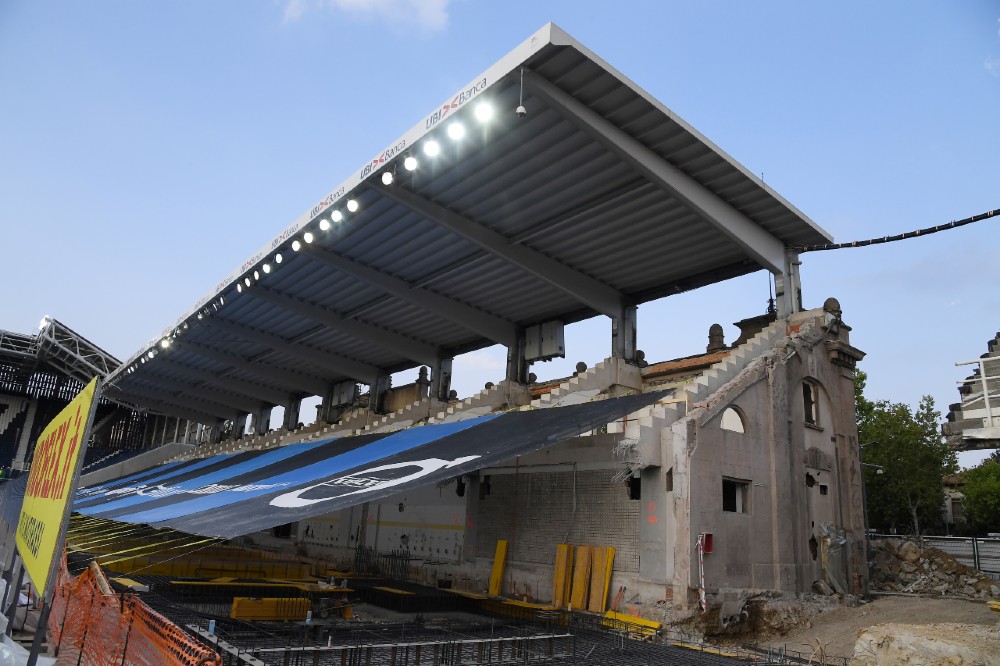 Atalanta koristi koronu da obnovi stadion (©Reuters)